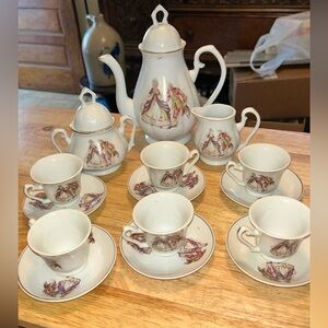 SOLD-Vintage Tea Set With Victorian Design 17 Piece